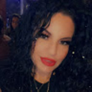 Meet your Posher, Linzi